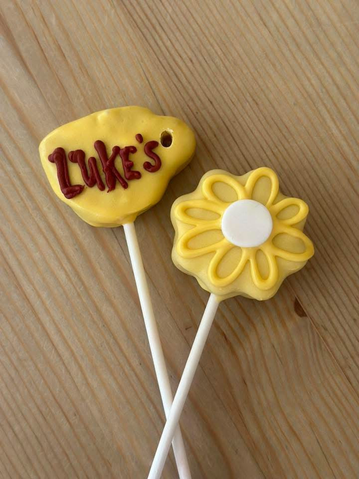 Gallery: Chocolate Dipped Treats