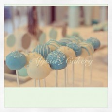 Blue and White Cakepops