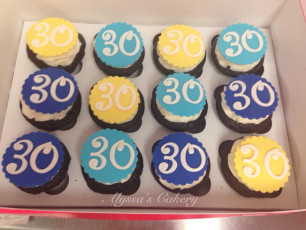30th Birthday Cupcakes