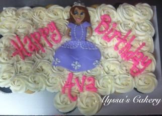 Sofia the First Cupcake Cake