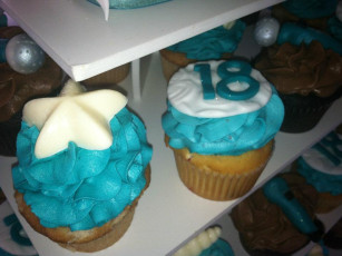 Graduation Cupcake Tower