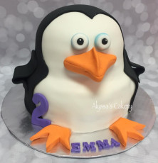 3D Penguin Cake