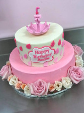 Umbrella Fresh Flower Tiered Cake