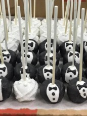 Bride and Groom Pops