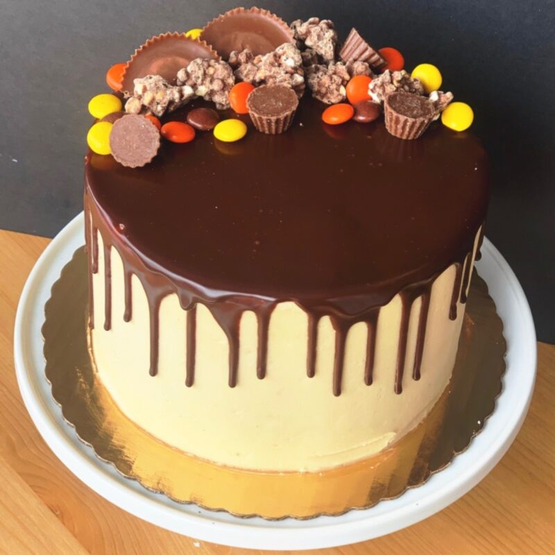 6" Reese's Drip Cake