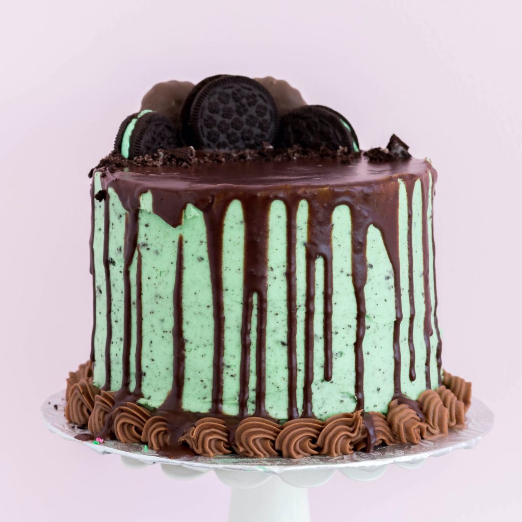 6" Mint Oreo Drip Cake